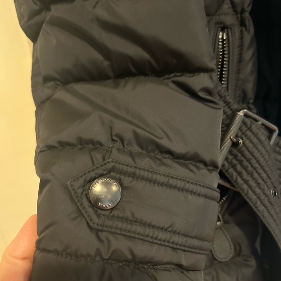Burberry down coat - authentic, gently worn, beautiful and classic style - Picture 5 of 10